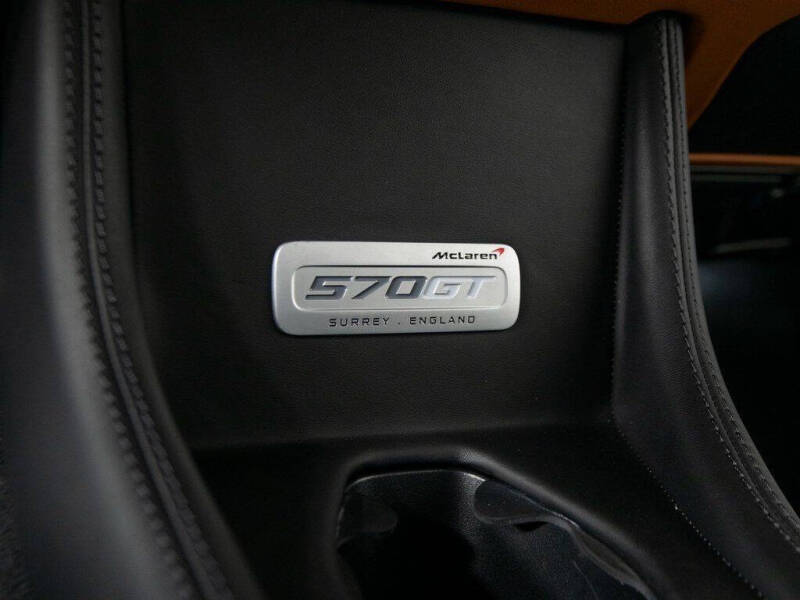 2017 McLaren 570GT