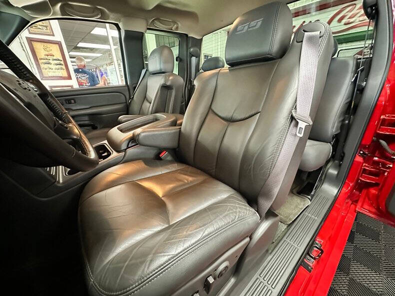 2004 Chevrolet Silverado 1500 SS