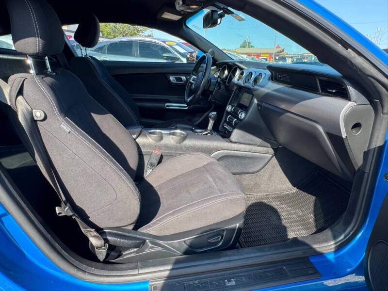 2020 Ford Mustang