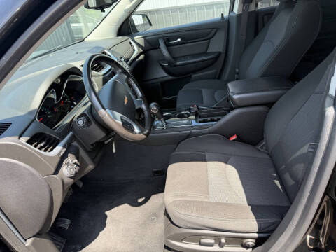 2017 Chevrolet Traverse LT