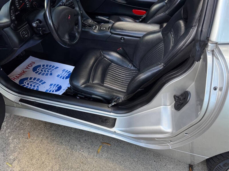 2004 Chevrolet Corvette