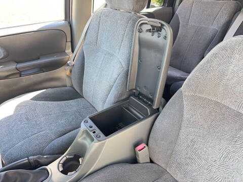 2004 Chevrolet TrailBlazer EXT LT