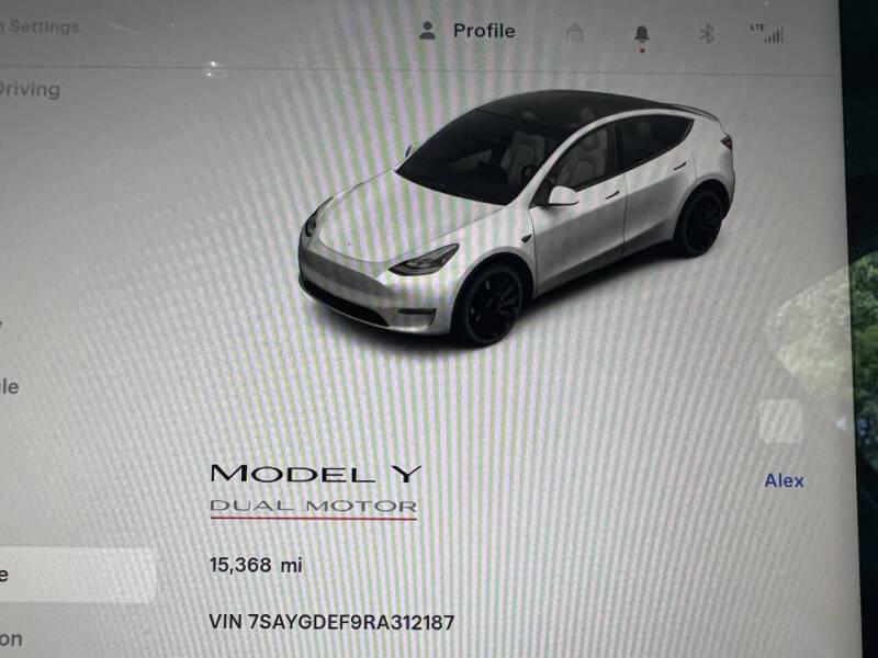 2024 Tesla Model Y Performance