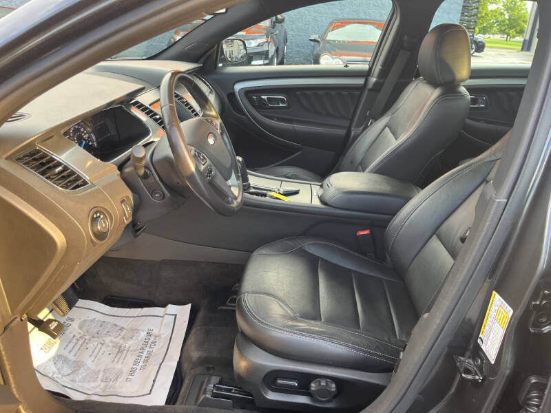 2016 Ford Taurus SEL