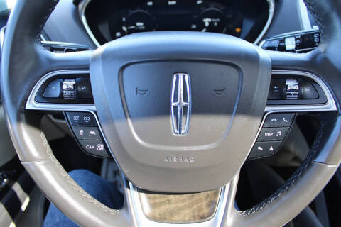 2020 Lincoln Nautilus Reserve