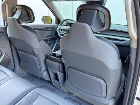 2026 Kia EV9 Light Long Range