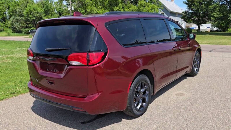 2020 Chrysler Pacifica Touring