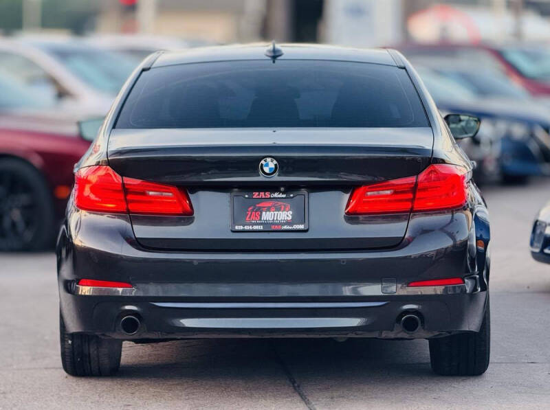 2018 BMW 5 Series 530i