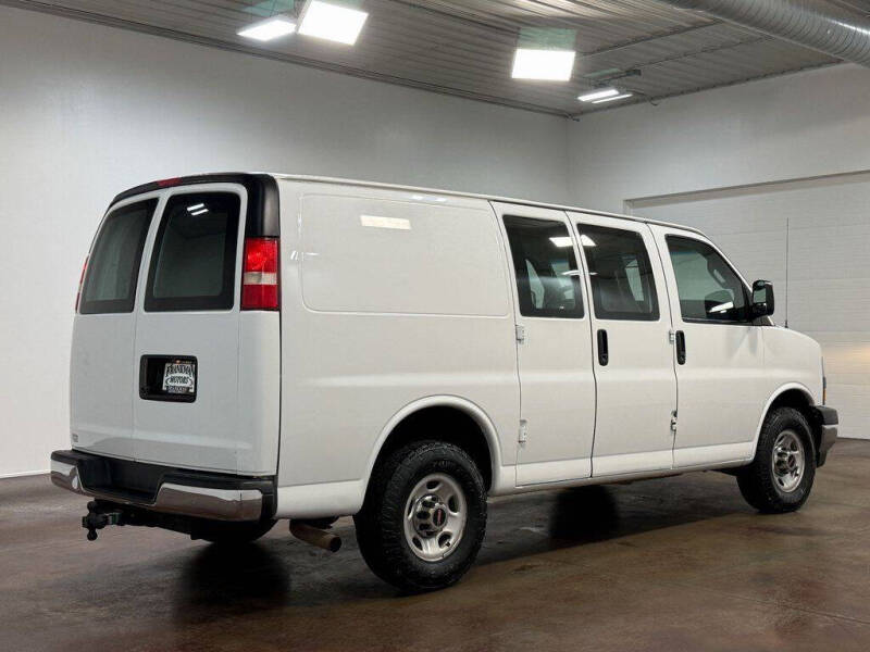 2017 GMC Savana 2500