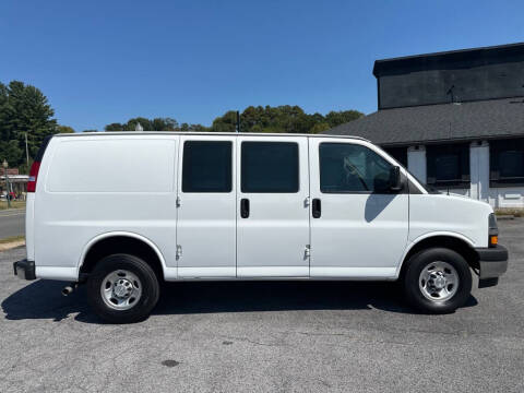 2022 Chevrolet Express 2500