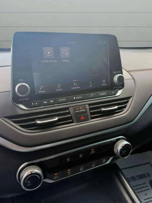 2021 Nissan Altima 2.5 SR