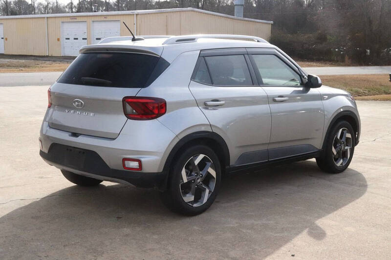 2023 Hyundai Venue SEL