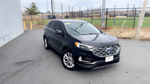 2022 Ford Edge Titanium