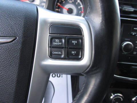 2013 Chrysler 200 Touring