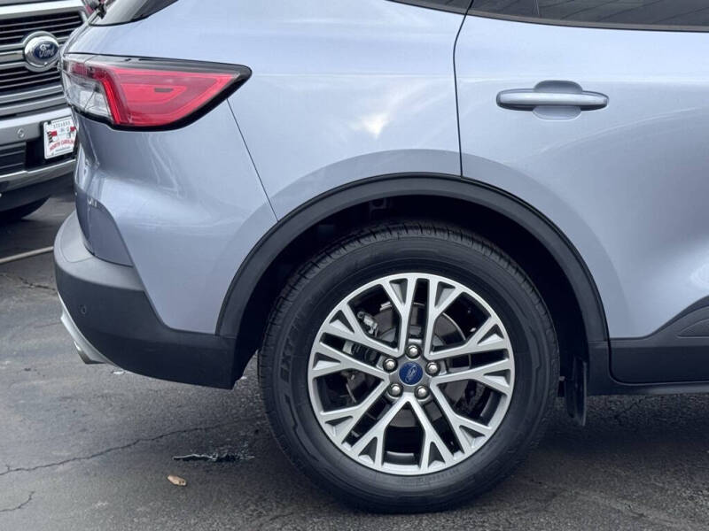 2022 Ford Escape SEL