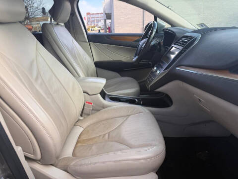 2017 Lincoln MKC Select