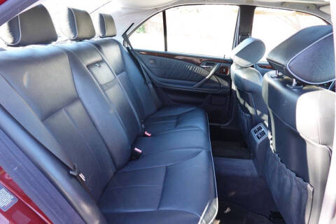 2001 Mercedes-Benz E-Class E 320