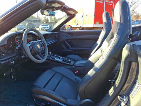 2022 Porsche 911 Carrera 4 GTS