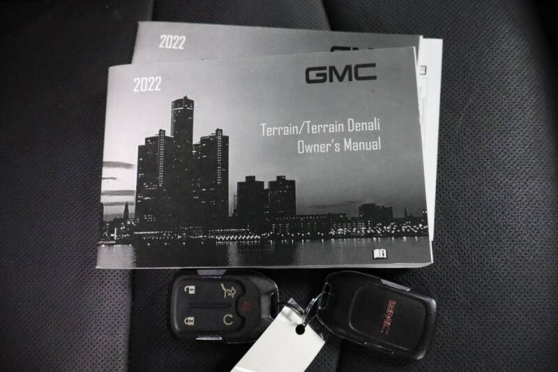 2022 GMC Terrain SLT