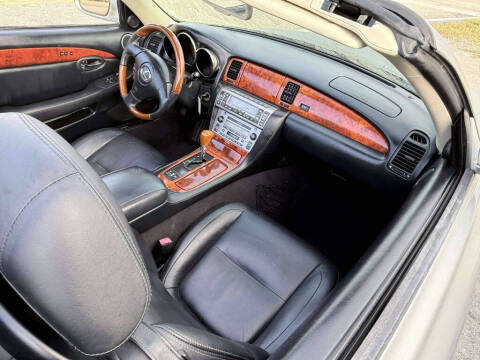 2005 Lexus SC 430
