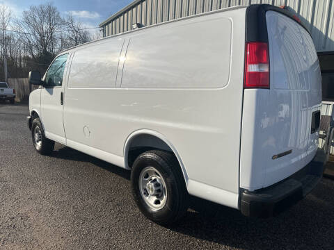 2025 Chevrolet Express 2500