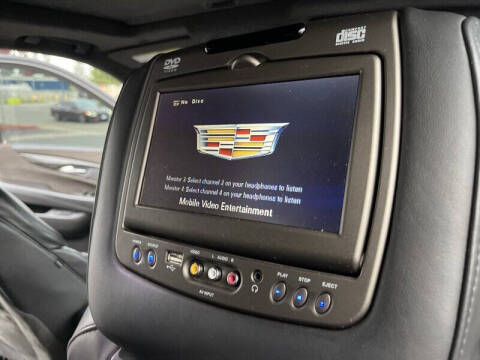 2017 Cadillac Escalade Platinum