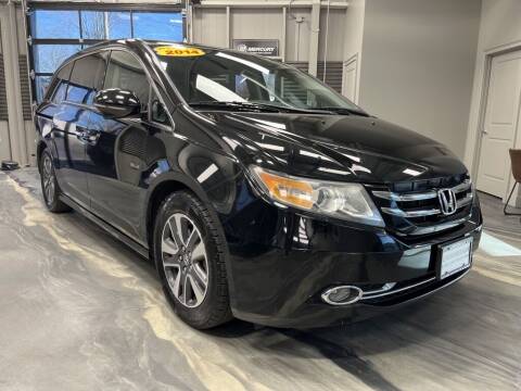 2014 Honda Odyssey for sale at Crossroads Car & Truck in Milford OH