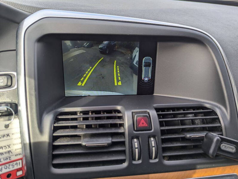 2017 Volvo XC60 T5 Inscription