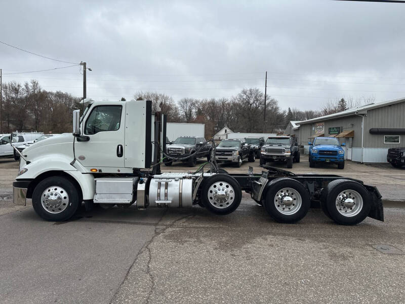 2021 International RH613