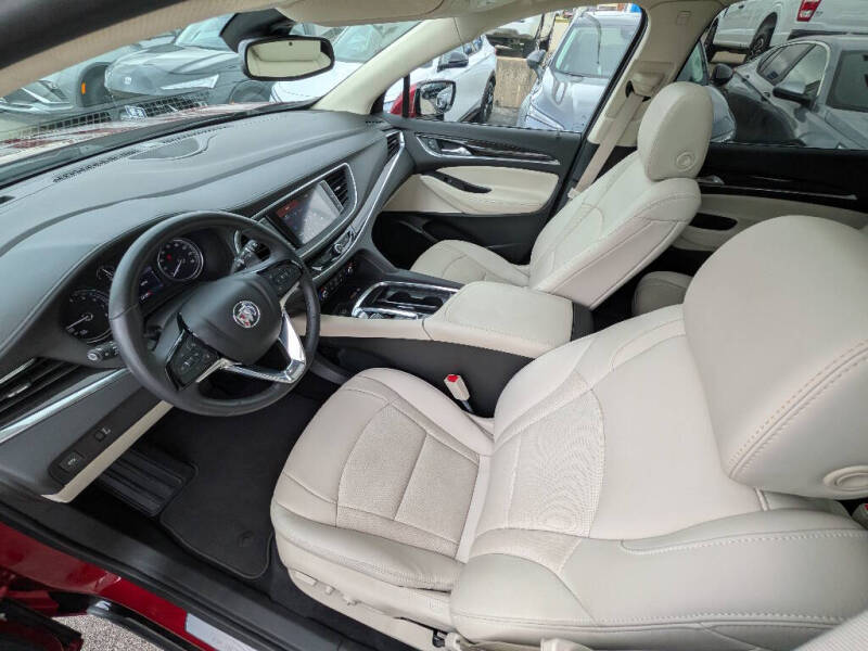 2023 Buick Enclave Essence