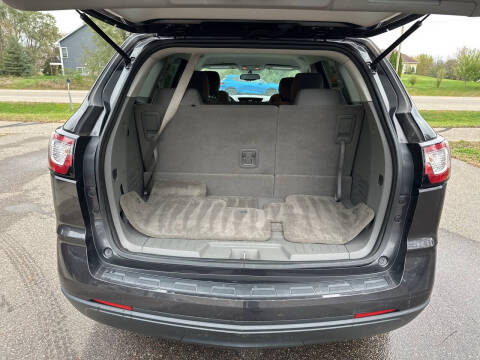 2017 Chevrolet Traverse LS