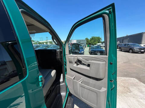 2019 Chevrolet Express LS 3500