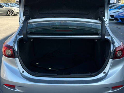 2017 Mazda MAZDA3 Touring