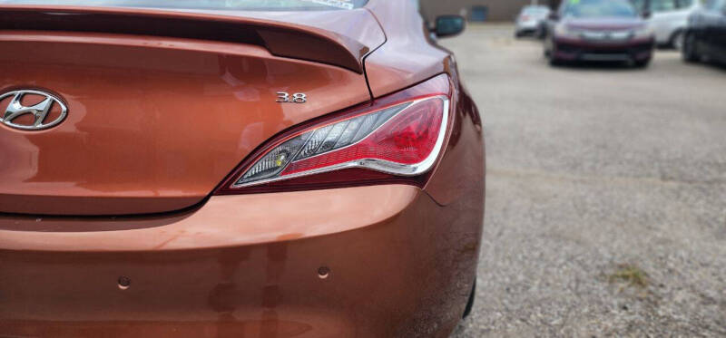 2013 Hyundai Genesis Coupe 3.8 Grand Touring