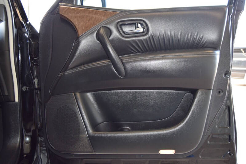 2017 Infiniti QX80 Signature Edition