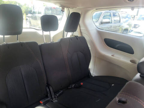 2017 Chrysler Pacifica Touring