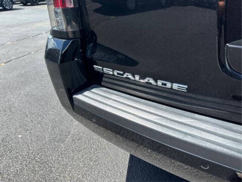2017 Cadillac Escalade Platinum