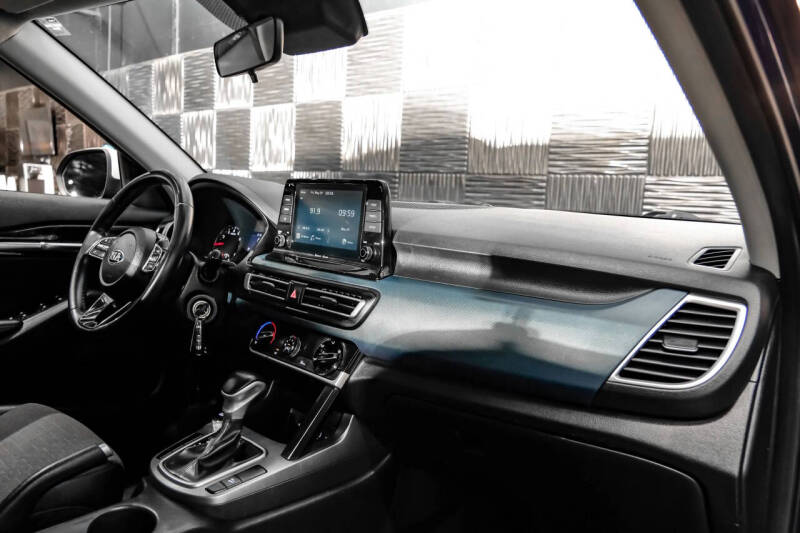2021 Kia Seltos S