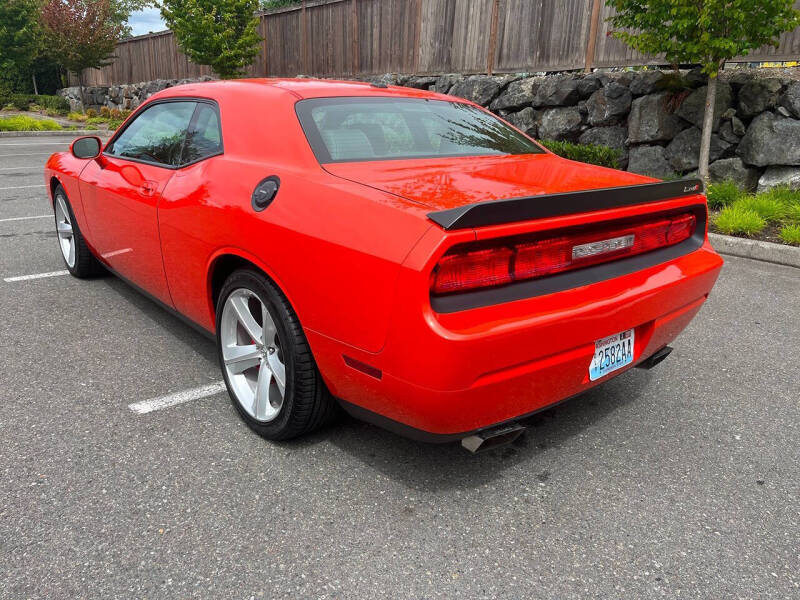 2009 Dodge Challenger SRT8