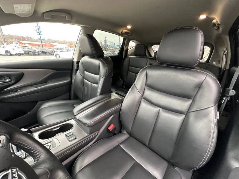 2023 Nissan Murano SV