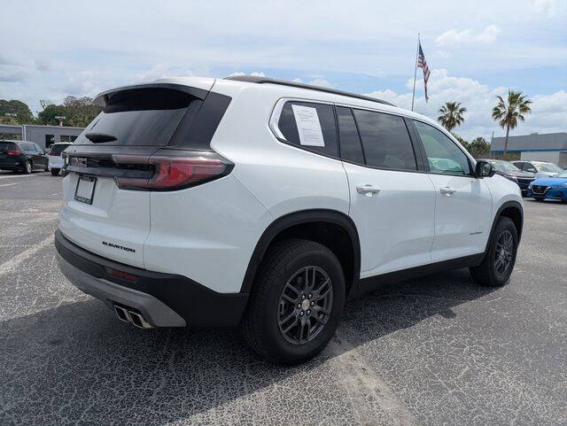 2025 GMC Acadia Elevation