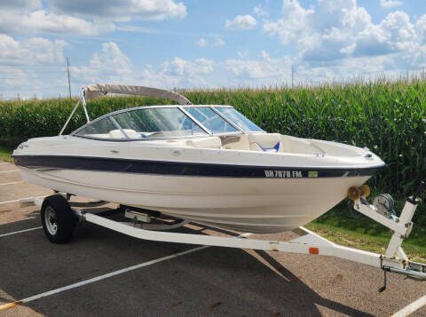 2003 Bayliner 205