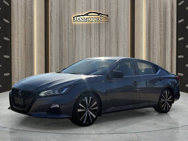 2022 Nissan Altima 2.5 SR
