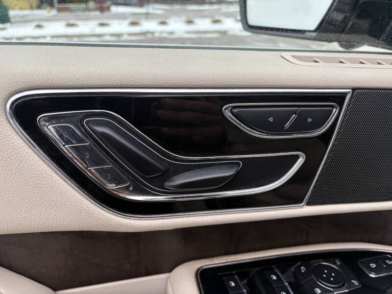 2018 Lincoln Navigator Select