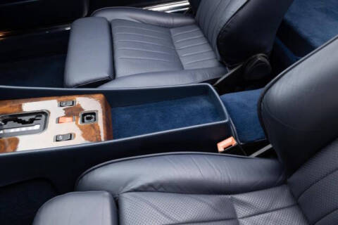 1986 Mercedes-Benz 560-Class 560 SL