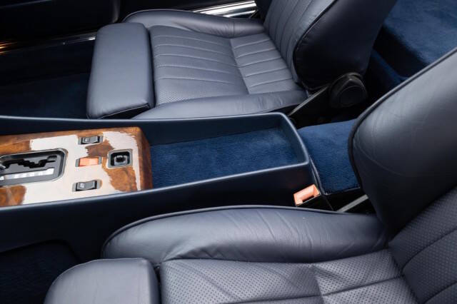 1986 Mercedes-Benz 560-Class 560 SL