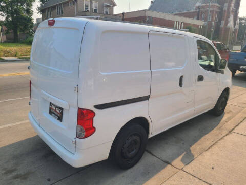 2017 Nissan NV200 SV