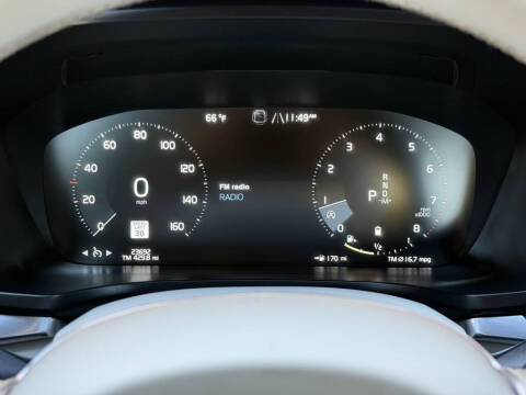 2022 Volvo S60 B5 Momentum