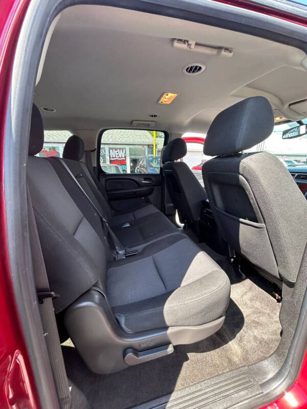 2014 Chevrolet Suburban LS