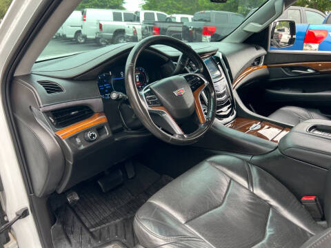 2017 Cadillac Escalade ESV Standard